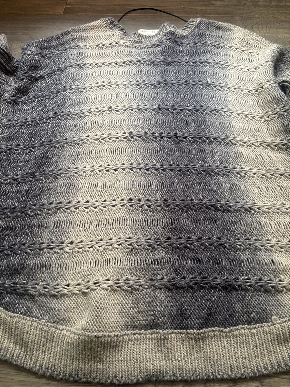California Moonrise | Ombré Lightweight Oversized Knit Sweater Size Small - Picture 10 of 11